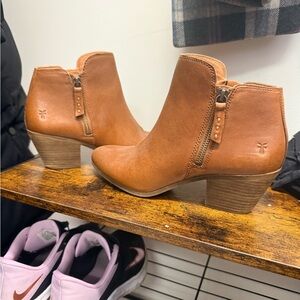 Women's leather Frye boots